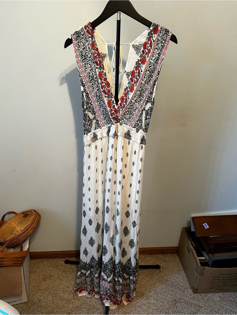 True Destiny White Maxi Dress with Black Print and Red Floral Trim M